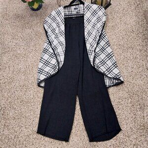 3007 Size L Linen Like Fringed Hem Black Pants and Matching Vest.